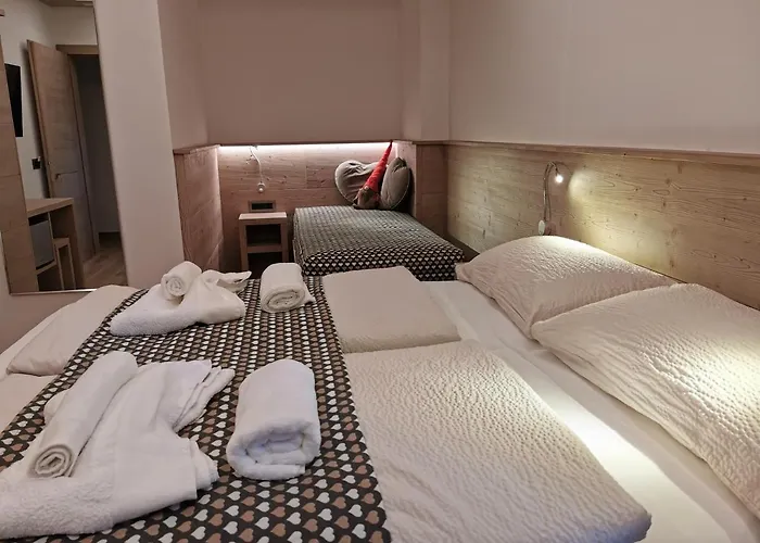 Verdi Armonie فندق مبيت وإفطار Lozzo Cadore